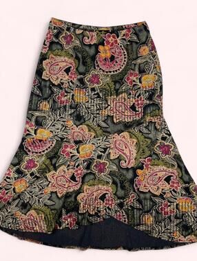 Mirasol black floral midi skirt with elastic waistband